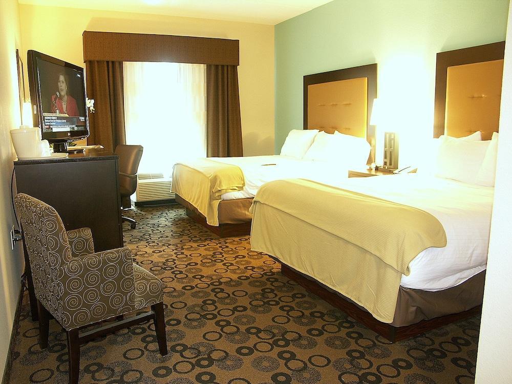 Holiday Inn Express & Suites - Cleveland Northwest By Ihg Luaran gambar