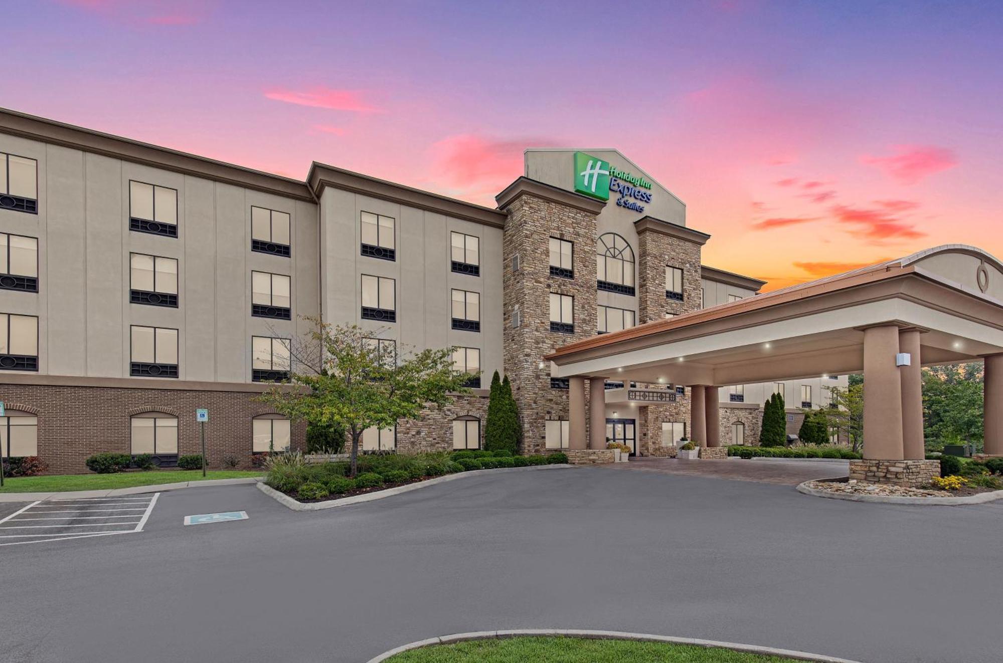 Holiday Inn Express & Suites - Cleveland Northwest By Ihg Luaran gambar